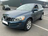 Volvo XC60 D5 2.4 Momentum AWD Leder Navi Kamera - Volvo XC60 aus 2010: Awd