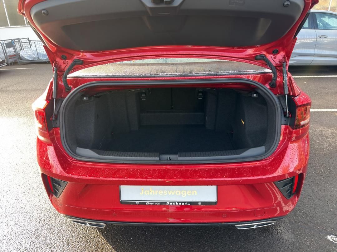 Fahrzeugabbildung Volkswagen T-Roc Cabriolet R-Line 1.5 TSI DSG,Navi,SH,ACC,L