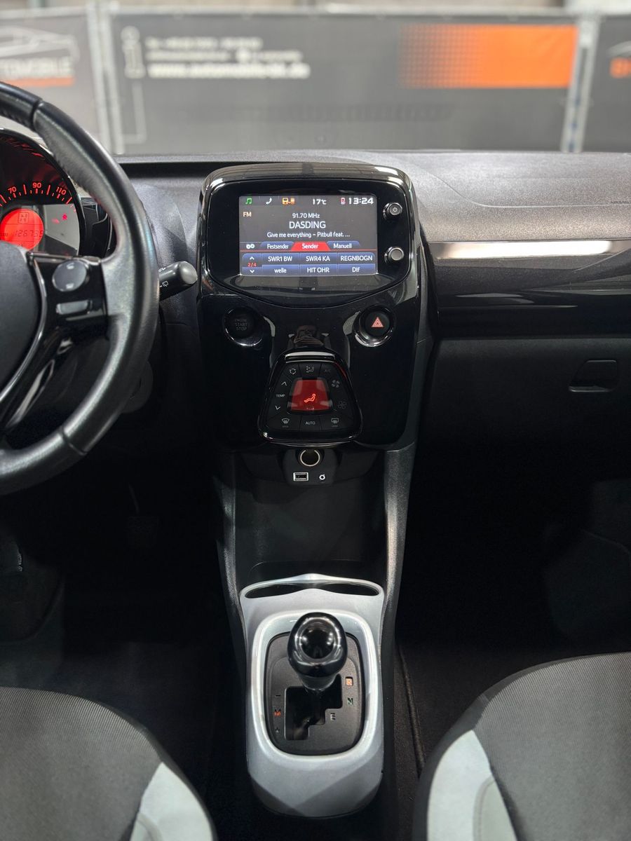 Fahrzeugabbildung Toyota Aygo x-wave#Kamera#Faltdach