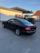 Mercedes-Benz CLK 200 KOMPRESSOR AVANTGARDE Avantgarde - Mercedes-Benz CLK 200: Sportwagen