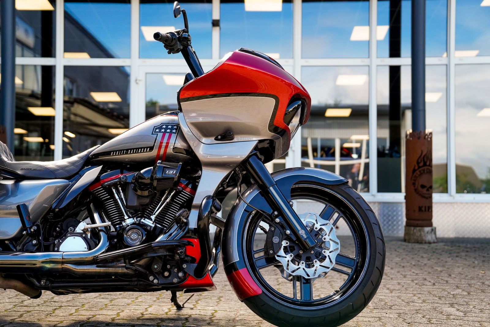Fahrzeugabbildung Harley-Davidson CVO ROAD GLIDE FLTRXSE - 131cui-Kodlin Fat Tire
