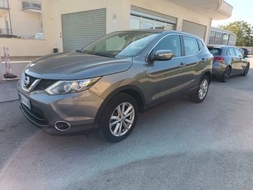 Nissan Qashqai - 1