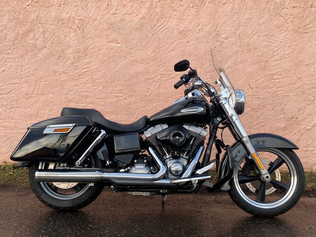 Harley-Davidson FLD 103 DYNA SWITCHBACK MIT MILLER AUSPUFF 5HD1