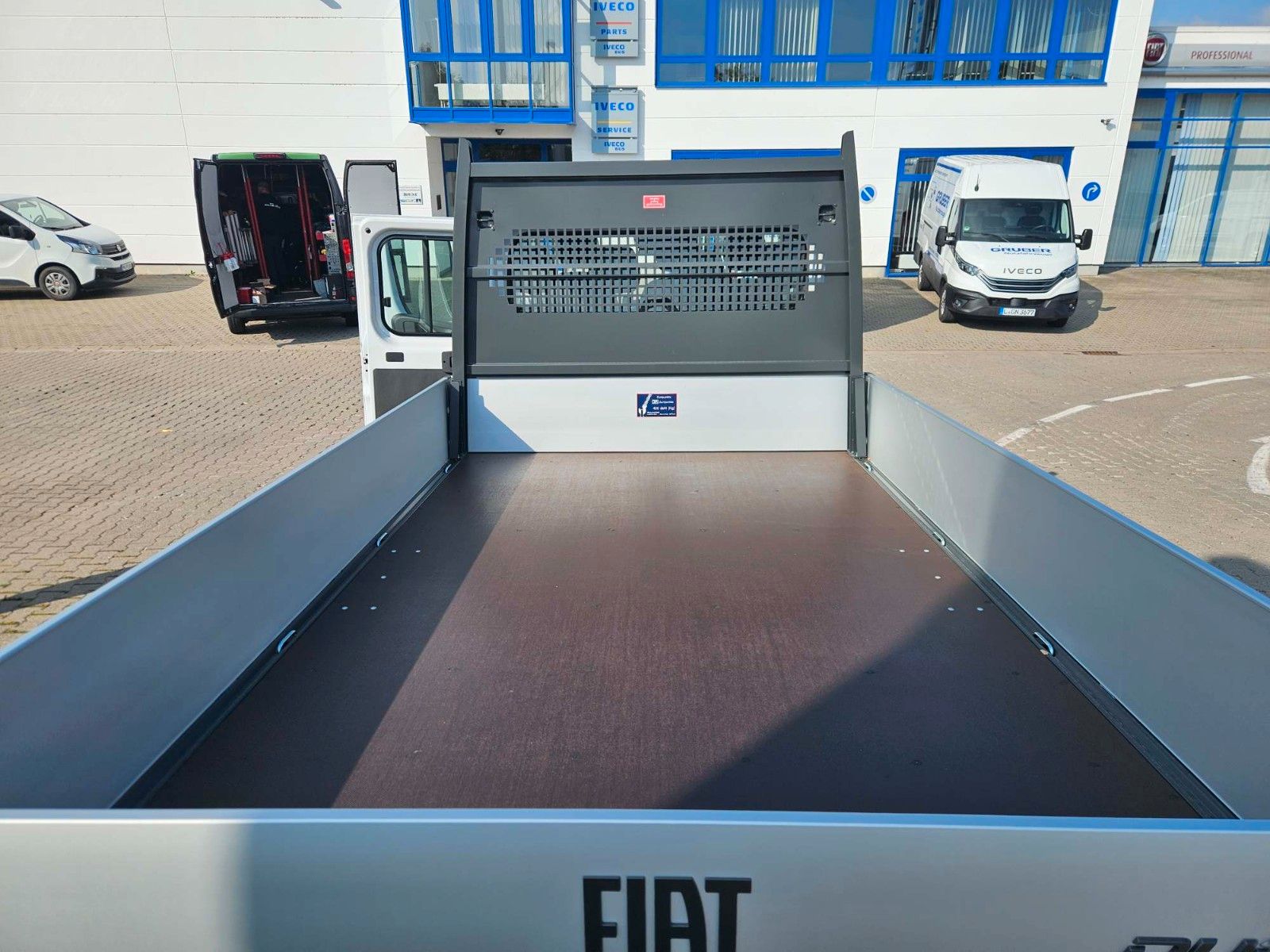 Fahrzeugabbildung Fiat Ducato Doka. 35 L4 140 Multijet