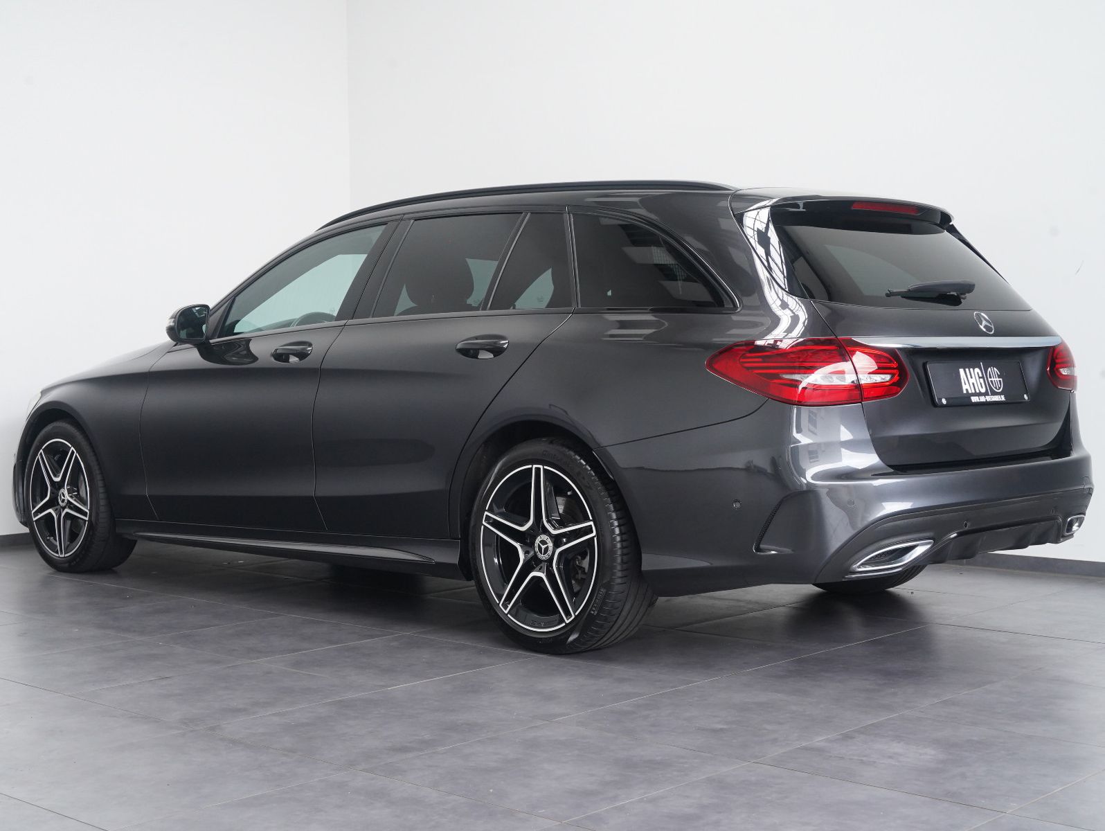 Fahrzeugabbildung Mercedes-Benz C 220 d T 4Matic AMG Line DISTRONIC/MULTIBEAM