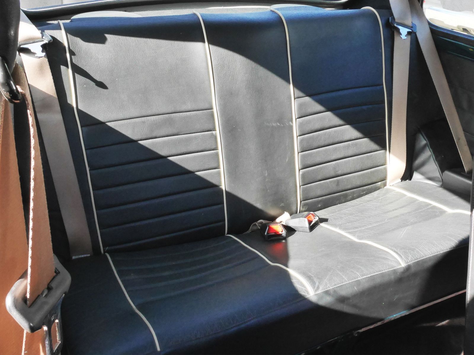 Fahrzeugabbildung MINI Cooper  1,3L*1300 Sports Pack*gepflegter Zustand