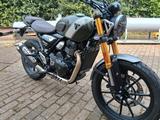 Triumph 400 X Scrambler, 600 km , wie neu - TRIUMPH 600