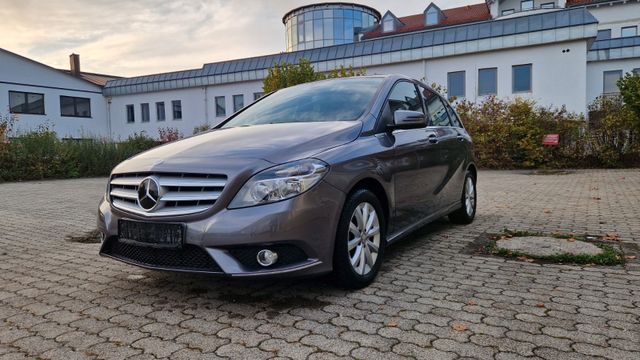 Mercedes-Benz B 180 CDI  25´KM PDC Autom. Navi Scheckheft MB