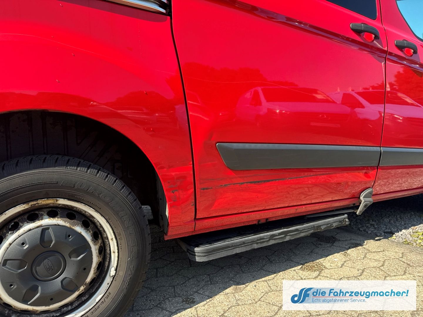 Fahrzeugabbildung Ford Transit Custom Kombi 300 L1 2.2 TDCi *5094 *EXPO