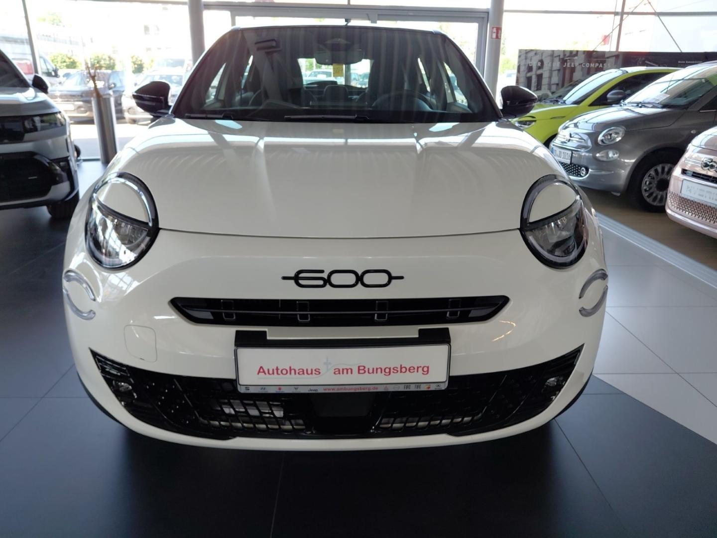 Fiat 600 1.2 Turbo 74 kW Street SHZ PDC LED Apple Car