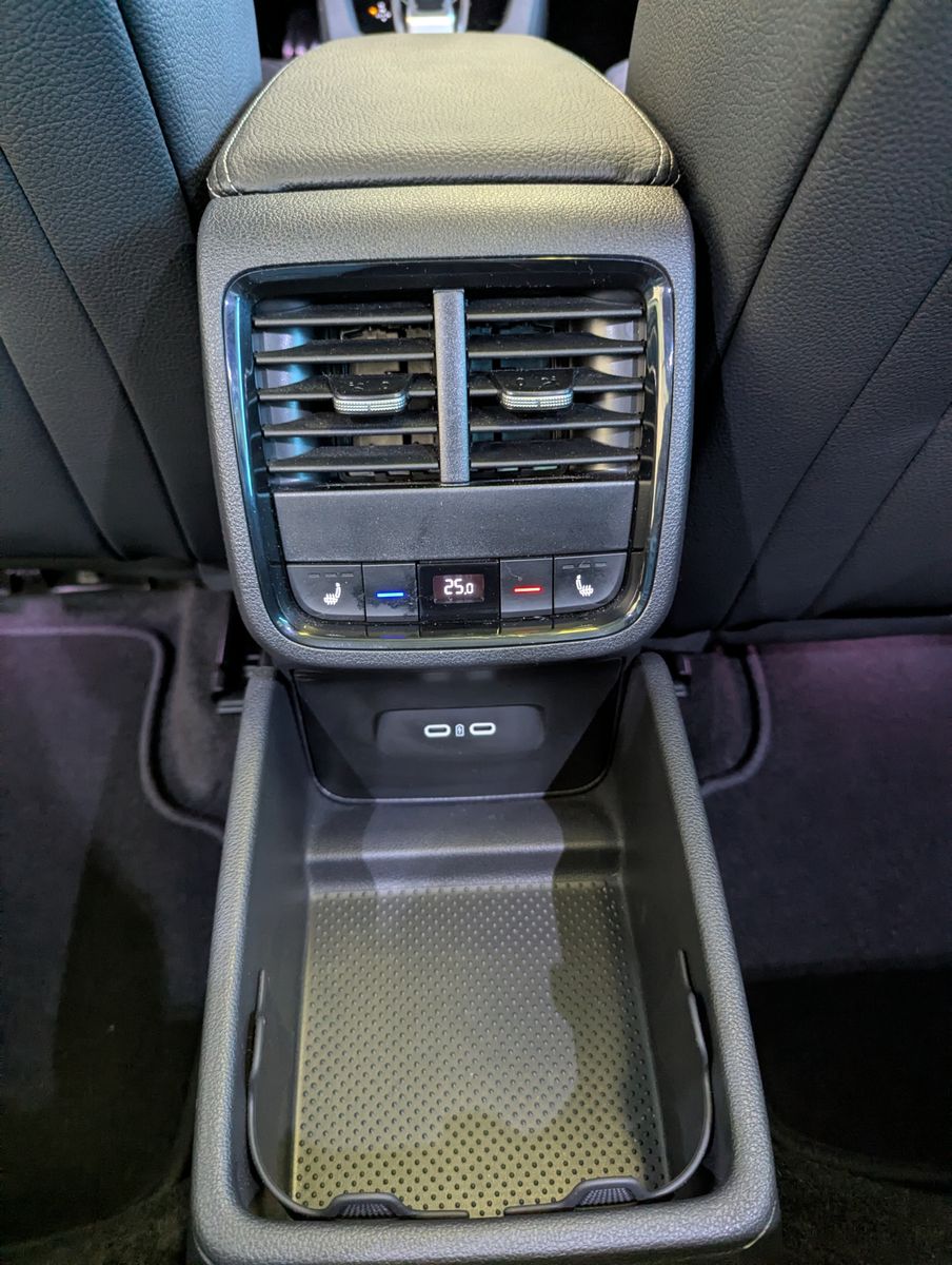 Fahrzeugabbildung SKODA Octavia 2.0 TDI Sportline Canton Matrix Pano 5J