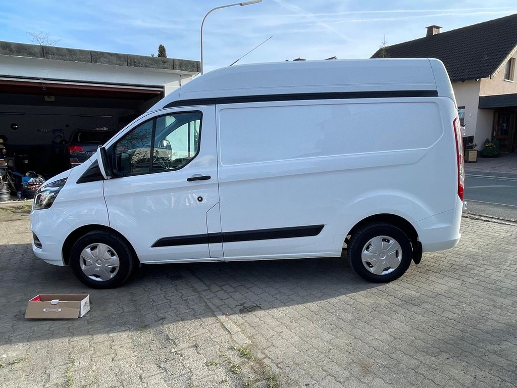 Image of Ford Transit Custom