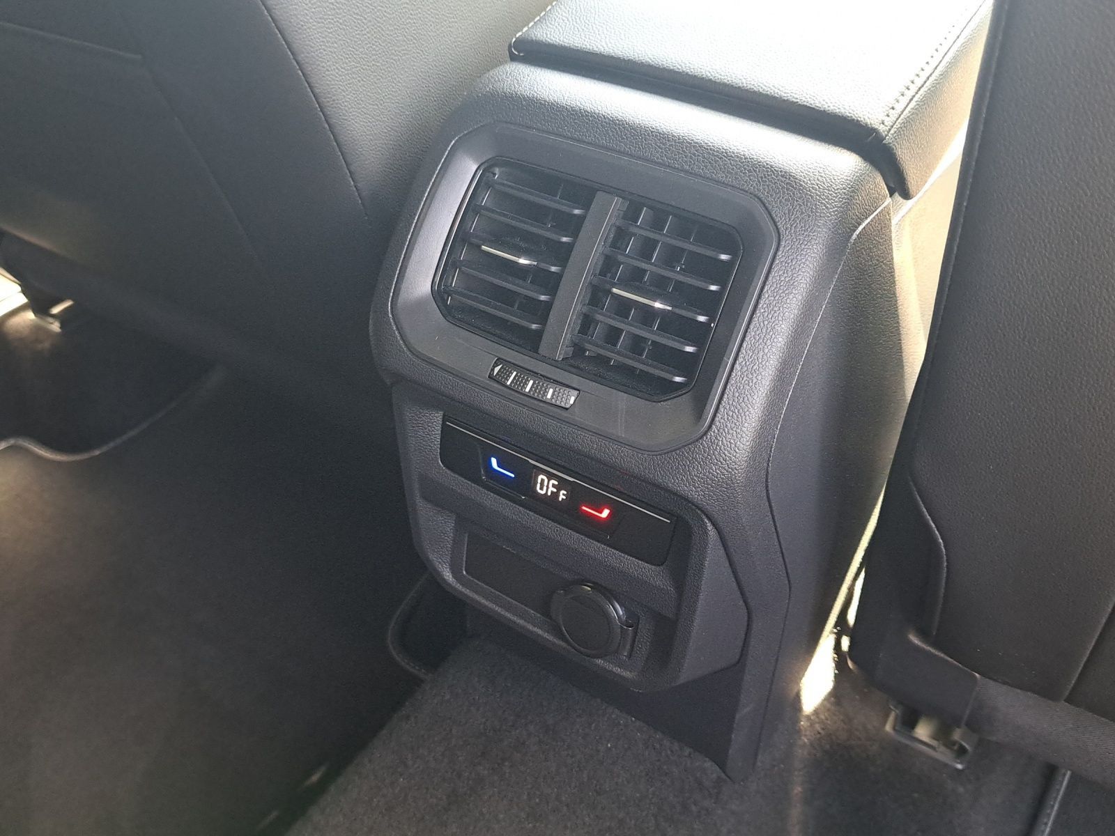 Volkswagen Tiguan - Bild 17