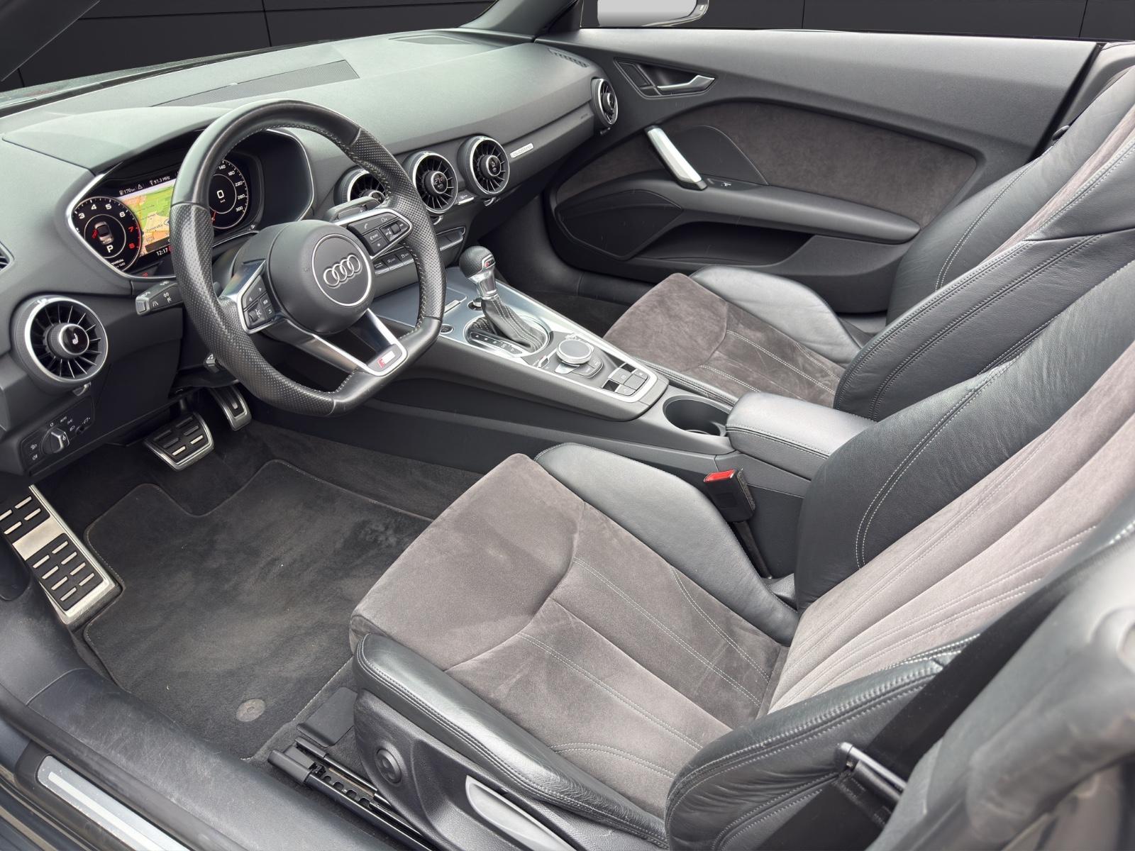 Audi TT Roadster 2.0 TFSI quattro S-Line S-Tronic