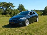 Opel Astra J Sports Tourer OPC Line - Opel Astra: J Opc Line