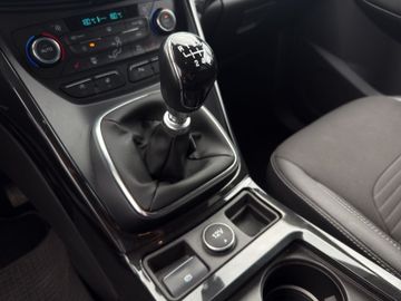 Ford Kuga - 11