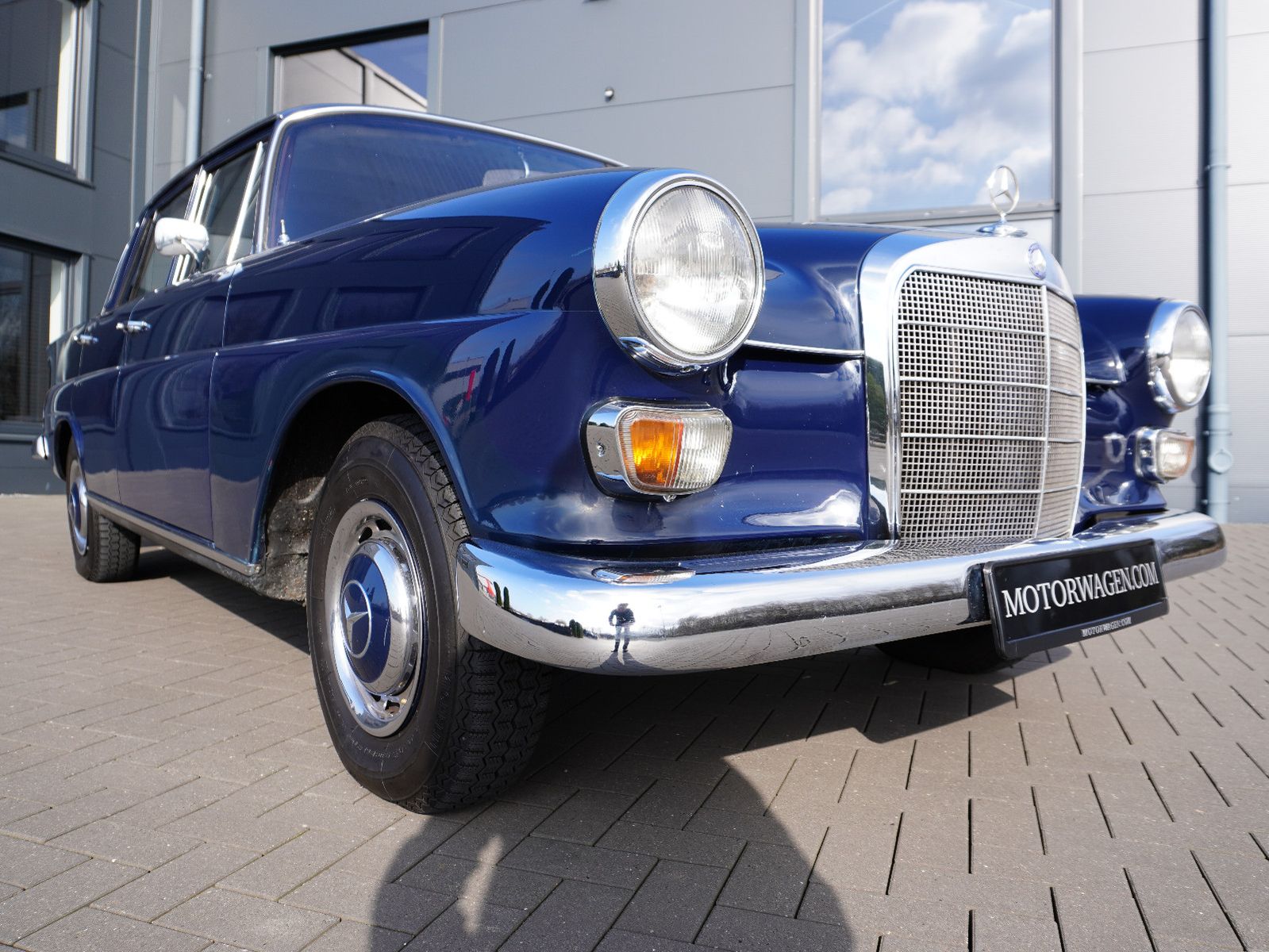 Fahrzeugabbildung Mercedes-Benz 200