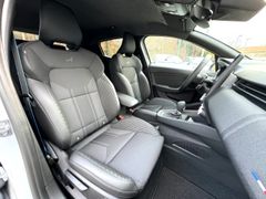 Fahrzeugabbildung Clio V Esprit Alpine 1.6 E-TECH Hybrid 145 EU6e,