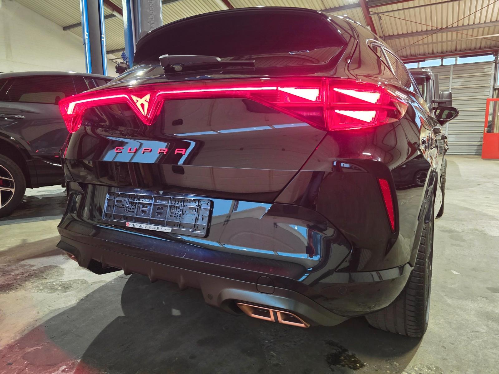 Cupra Formentor 1.5 TSI e-Hybrid 200 kW VZ Black Editi