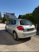 Toyota Auris 2.0 D-4D Sol Sol - Toyota Auris in Nürnberg