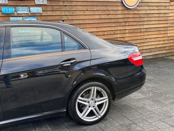 Mercedes E 220 - 10