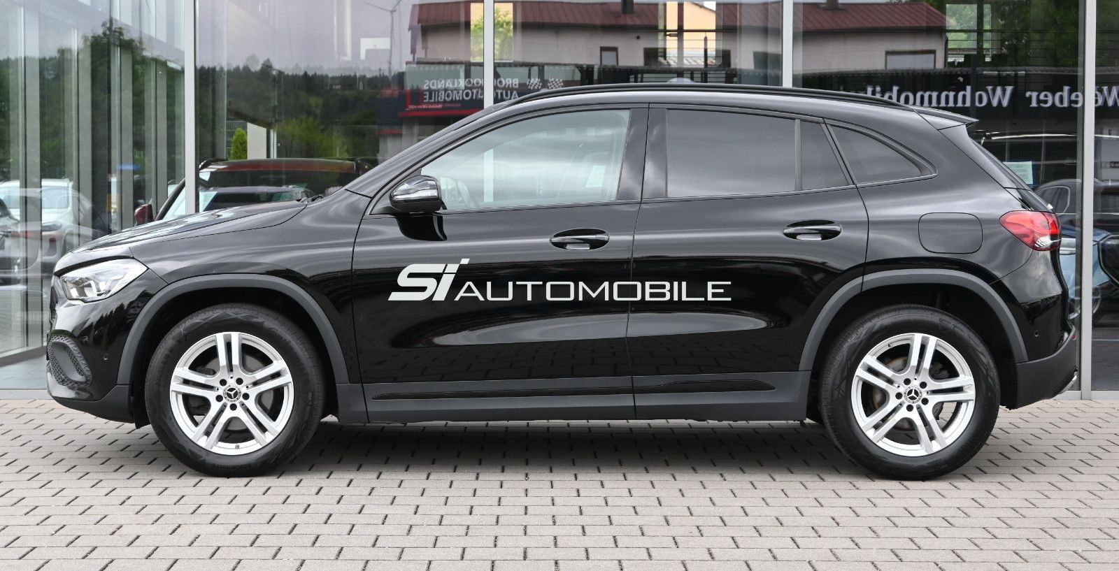 Fahrzeugabbildung Mercedes-Benz GLA 200 d 4MAT. Progressive °NIGHT°ACC°AHK°STHZ°