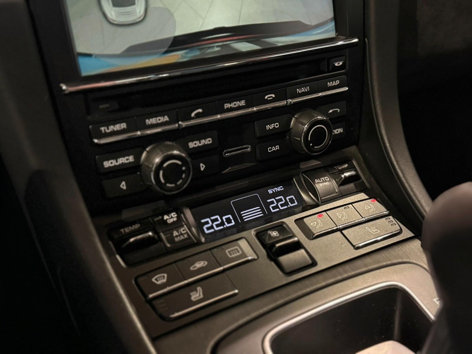 Porsche 991 Carrera GTS*Chrono*BOSE*Memory*
