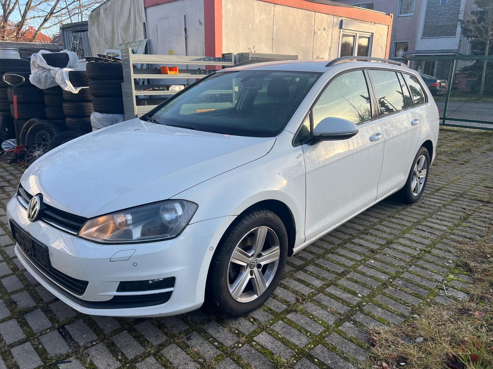 Volkswagen Golf VII Variant Comfortline 1.6 TDI DSG