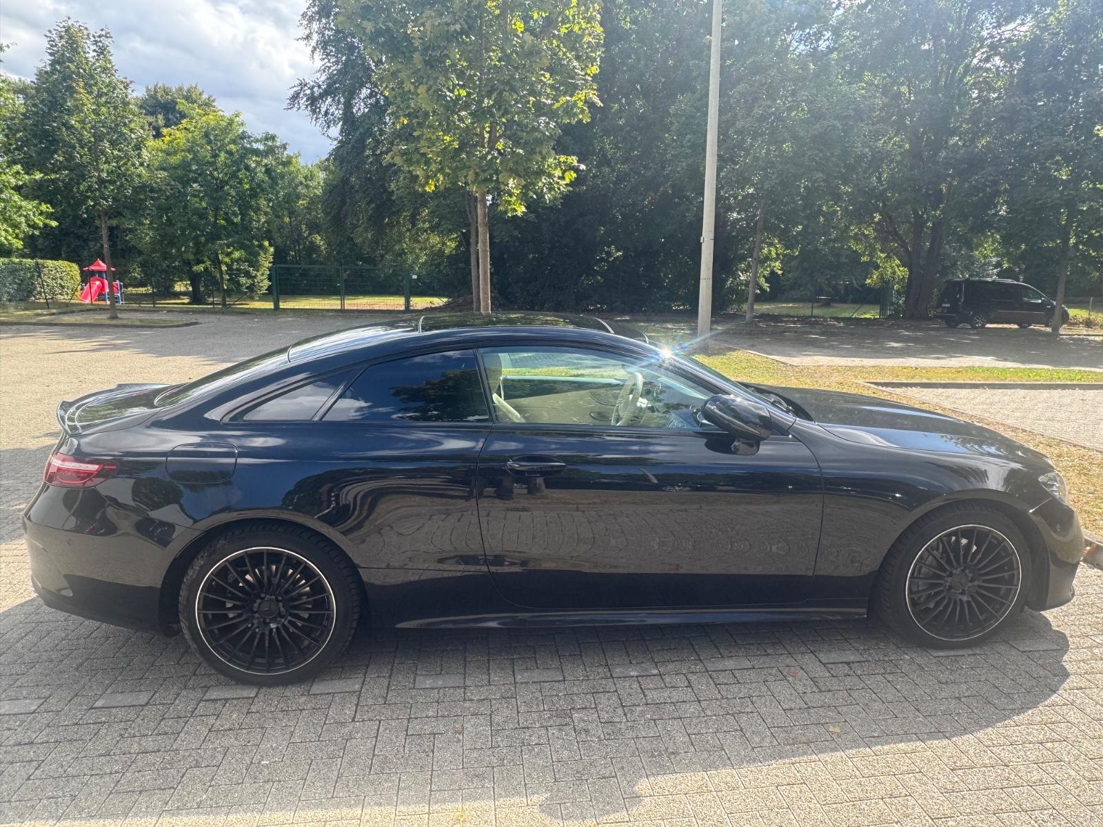 Mercedes-Benz E 220 d Autom. -