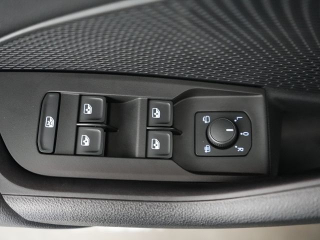 Octavia COMBI TOUR TDI DSG+AHK+KLIMA+NAVI+LED-SC