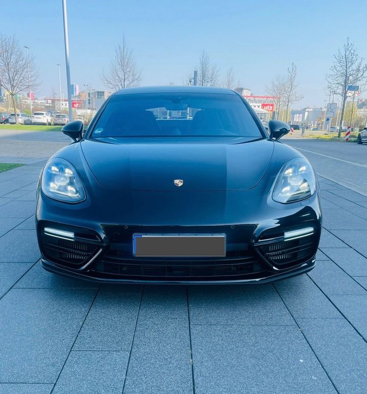 Image of Porsche Panamera