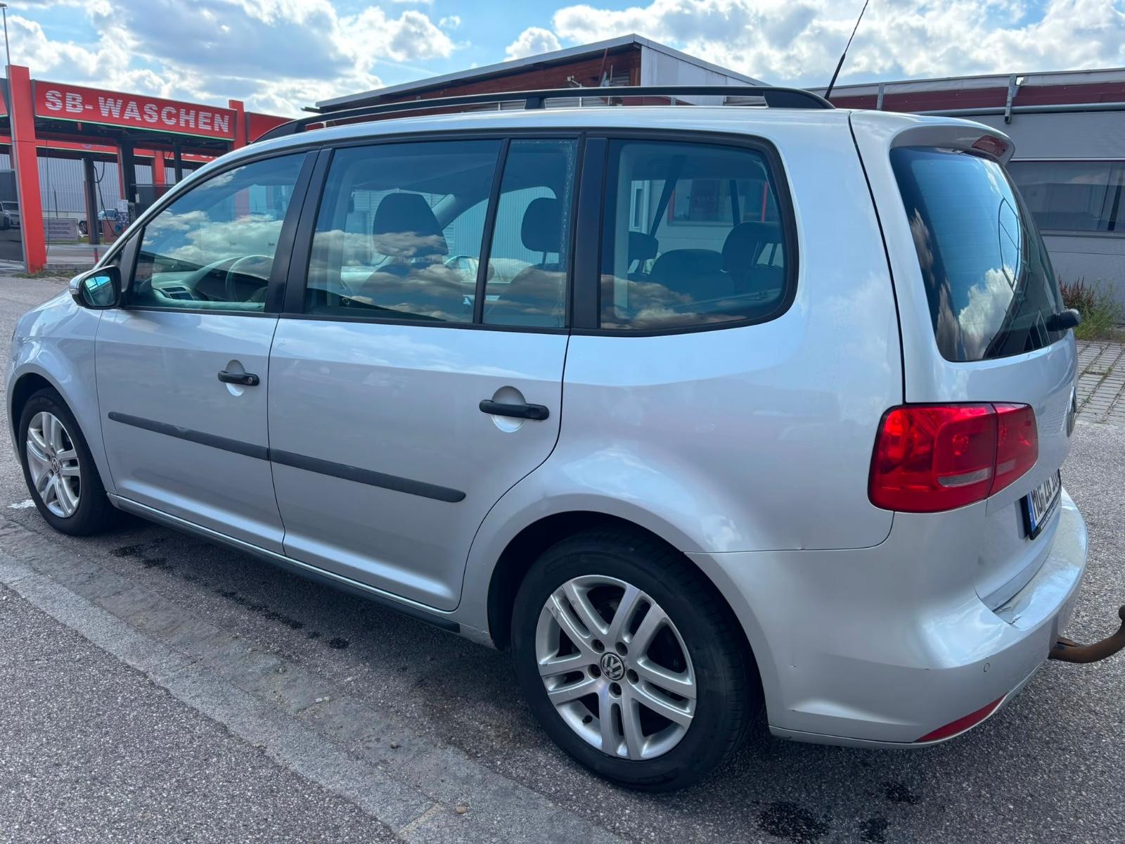 Volkswagen Touran Trendline BMT Euro 5