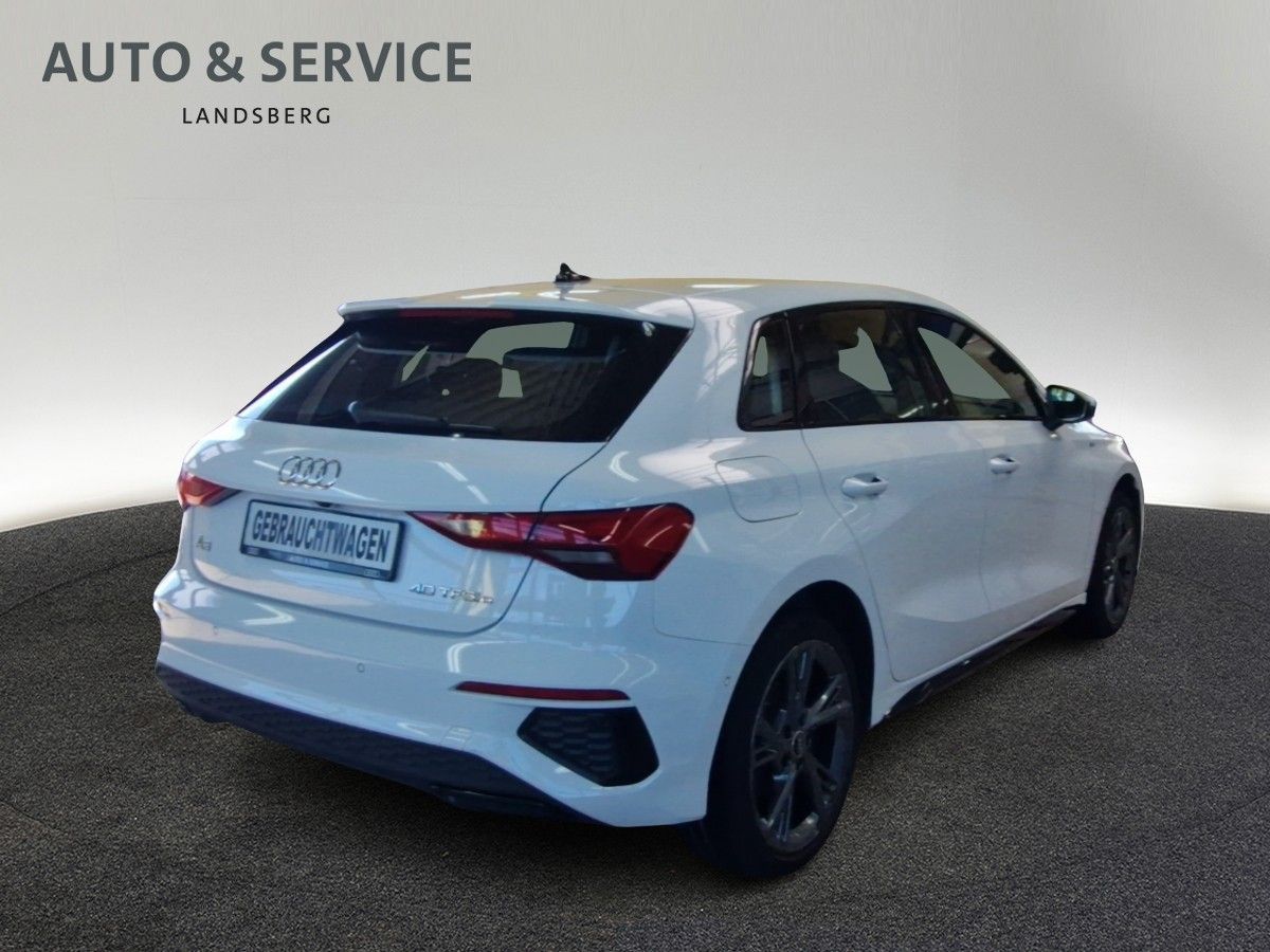 Audi A3 Sportback 40 1.4 TFSI e-tron S line S tronic imagem 3