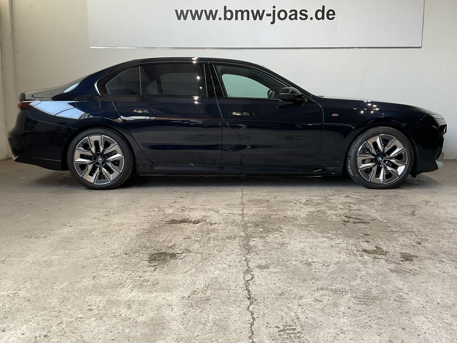 Fahrzeugabbildung BMW i7 xDrive60 Limousine M Sportpaket B&W Surround