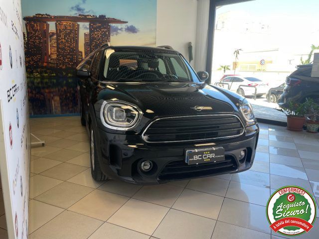 MINI Countryman 2.0 Cooper D 150cv Aut. *NAVI imagem 3