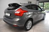 Ford Focus Lim. Titanium Navi Klimaaut. Sitzheizung - gebrauchte Ford Limousine