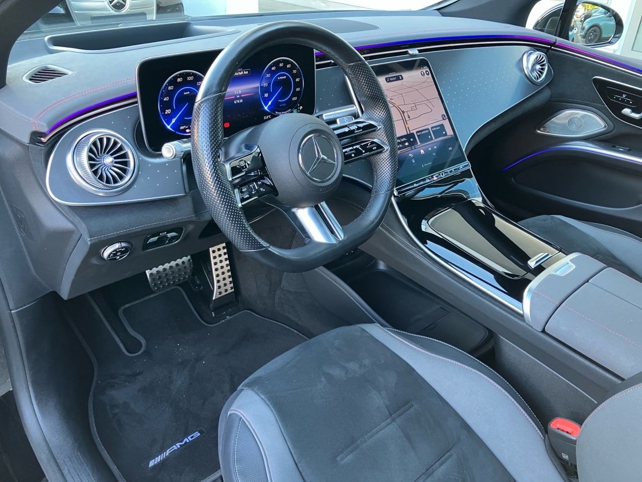 Fahrzeugabbildung Mercedes-Benz EQS 450+ AMG+PANO+AIRM+BUR+DISTR+HEADUP+PROJ.LED