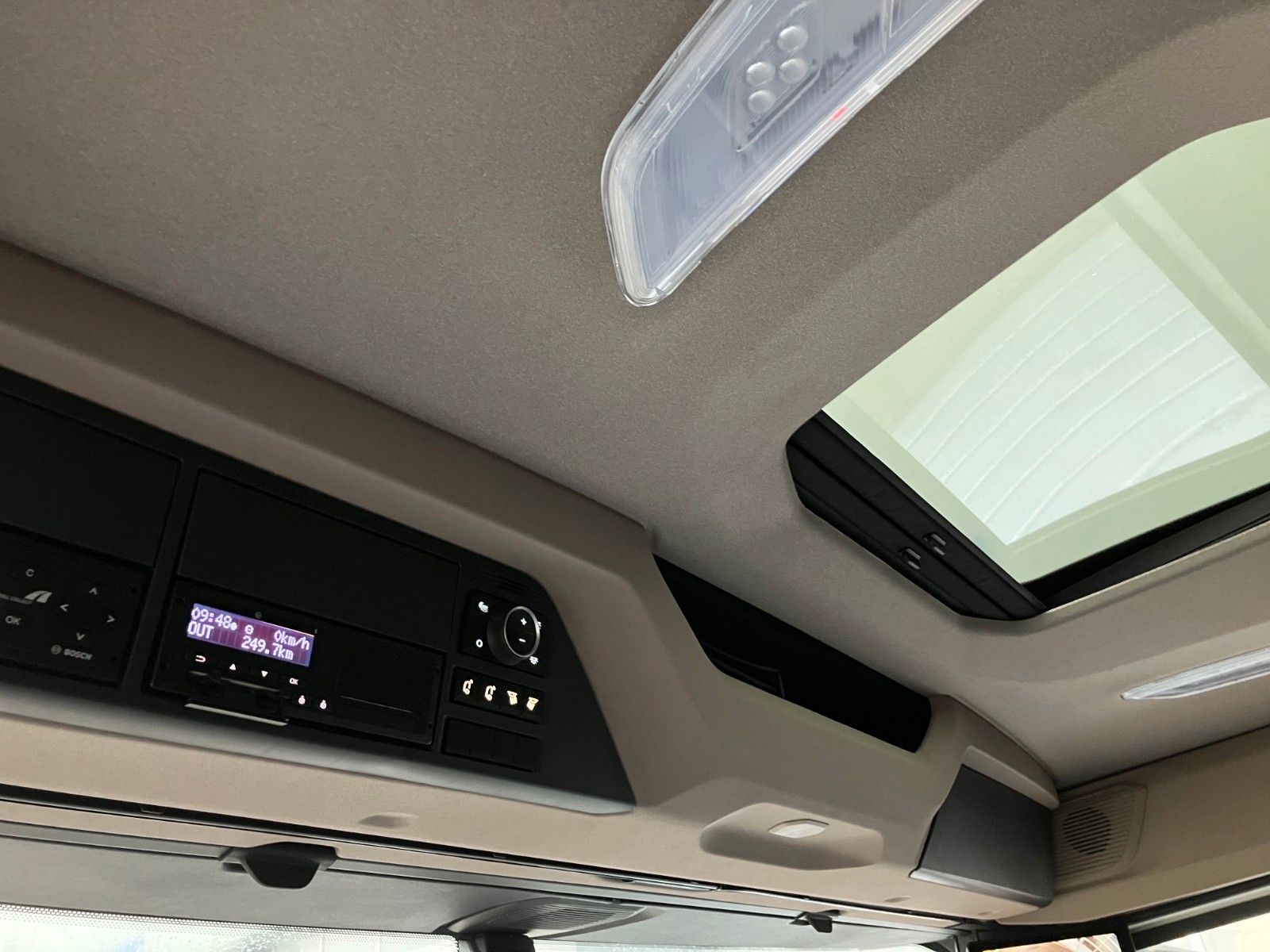 Fahrzeugabbildung DAF XF 450 FT mit ADR
