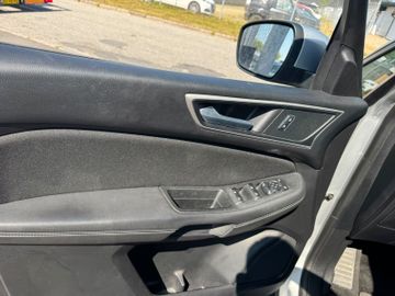 Ford S-Max - 9