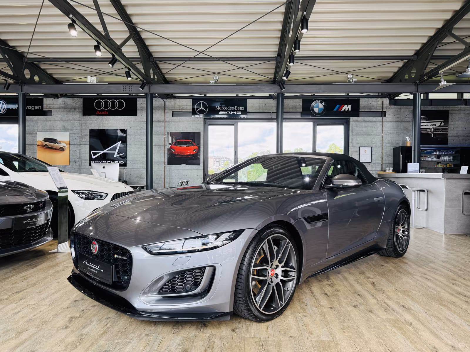 Jaguar F-TYPE R-Dynamic*MERIDIAN*D.TACHO*SP.ABGAS*LED*
