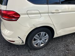 VW Touran 2.0 TDI Trendline Taxi DSG Navi Leder Shz VW Touran 2.0 TDI Trendline Taxi DSG Navi Leder Shz