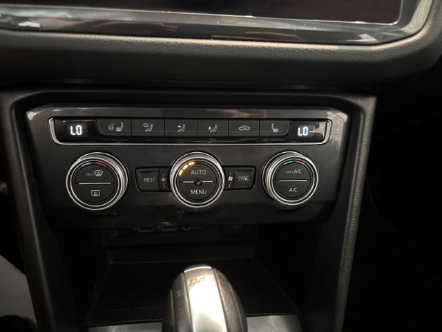 Volkswagen Tiguan Highline R- Line Sportpaket AD Navi Digit foto 19