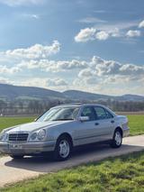 Mercedes-Benz E 200 - gebrauchte Mercedes-Benz 200 aus dem Jahr 1996