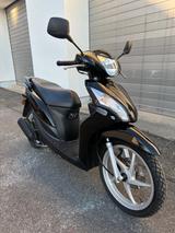Honda Vision 50 - HONDA ROLLER VISION 50