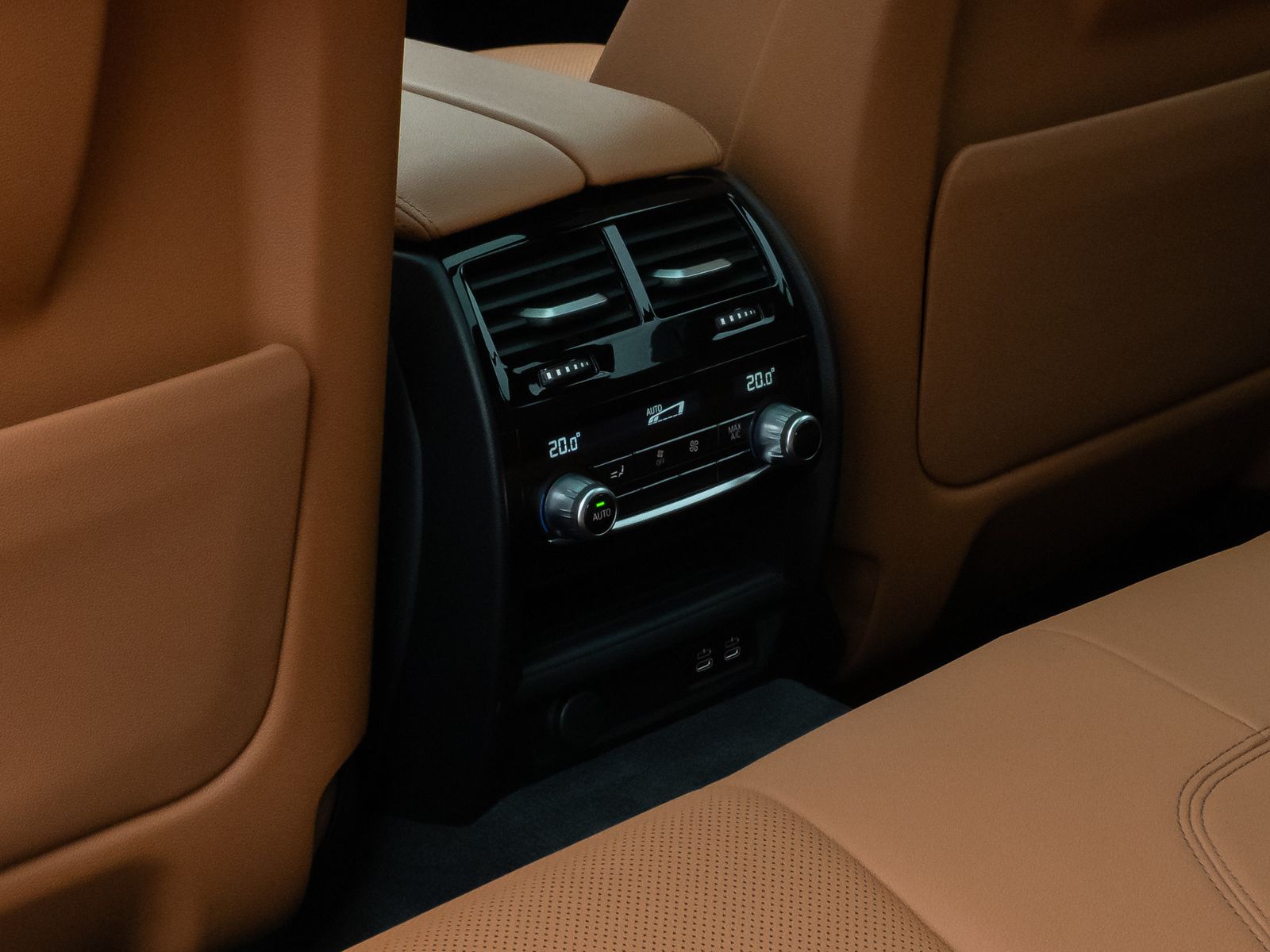 Fahrzeugabbildung BMW 530i M Sport Panorama Kamera DAB HiFi AHK Alarm