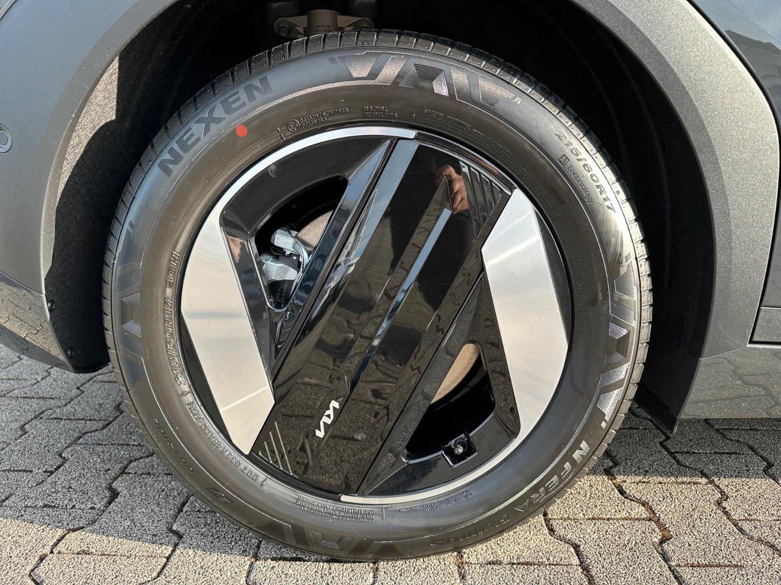 Fahrzeugabbildung Kia EV4 81 FWD EARTH UP TE WIC DWP SD