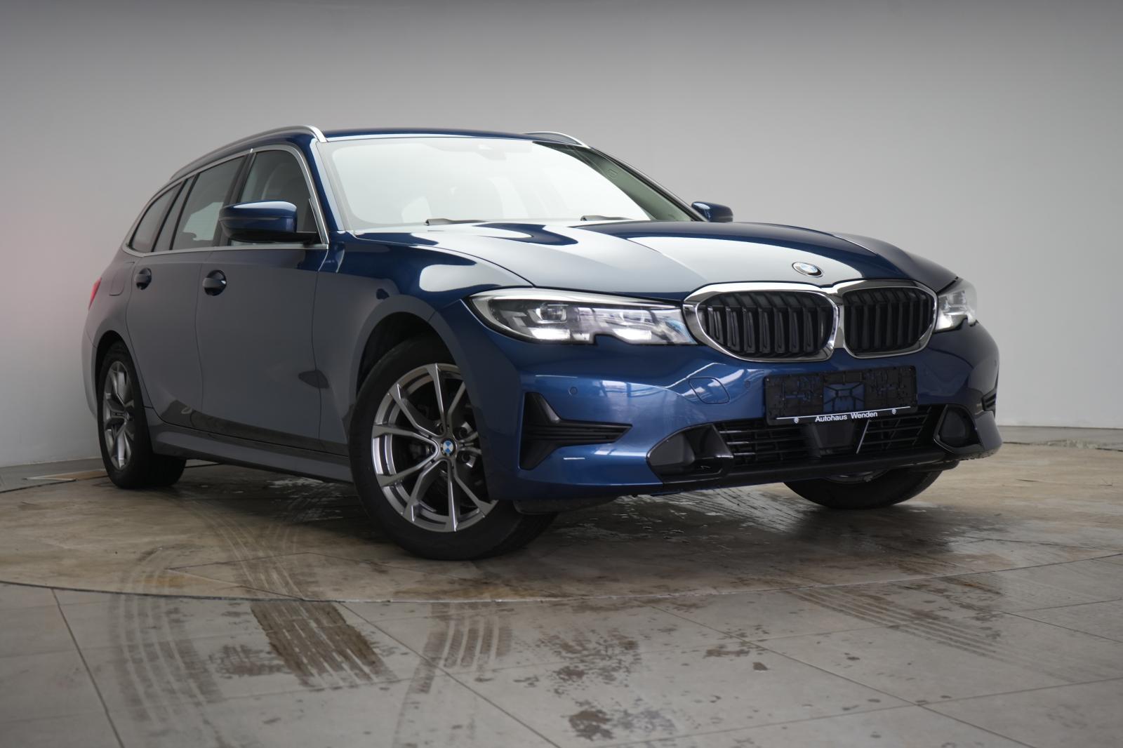 BMW 318 d Touring Sport Line Leder/ACC/Virtual/Carpl