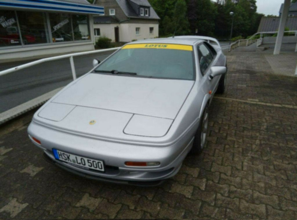 Lotus Esprit