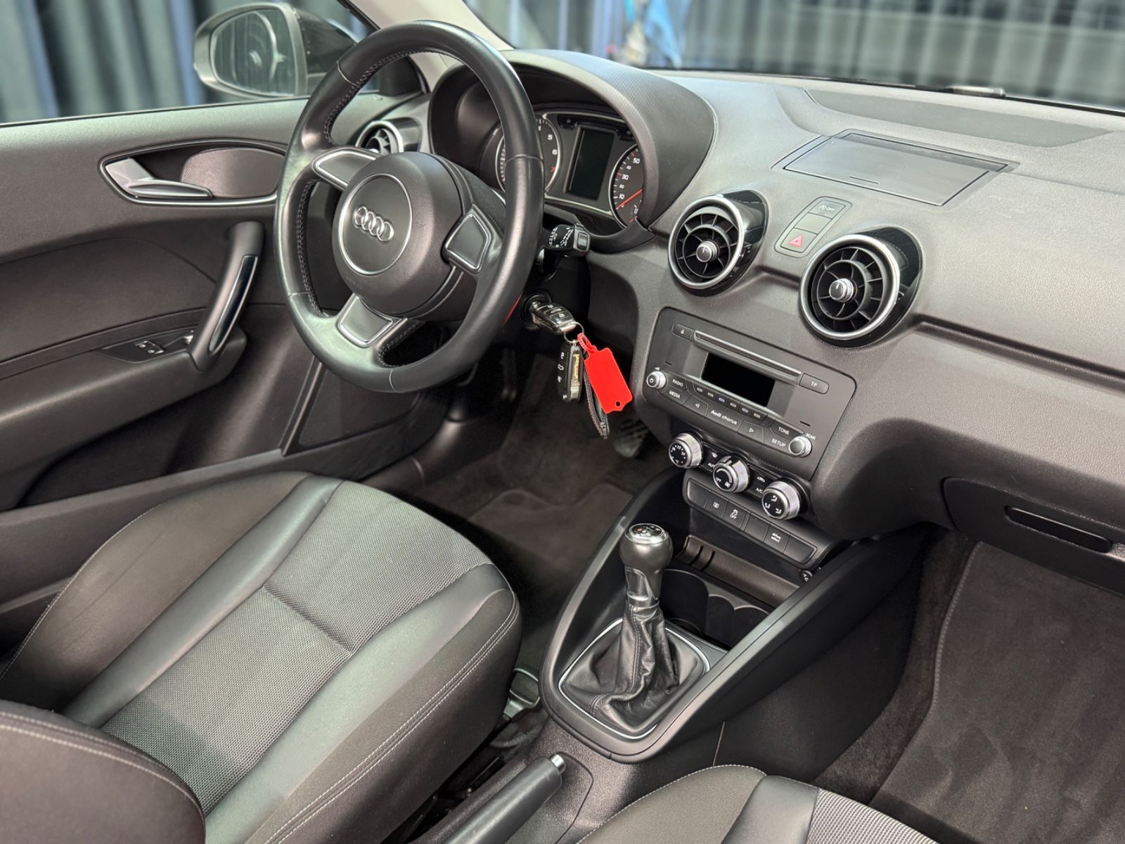 Fahrzeugabbildung Audi A1 1.4 TFSI Sport|BI-XENON|150 PS|SPORTSITZE|