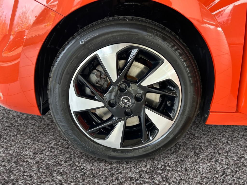 Fahrzeugabbildung Opel Corsa-e Elegance LED-Matrix Navi Parkpilot Sitzh